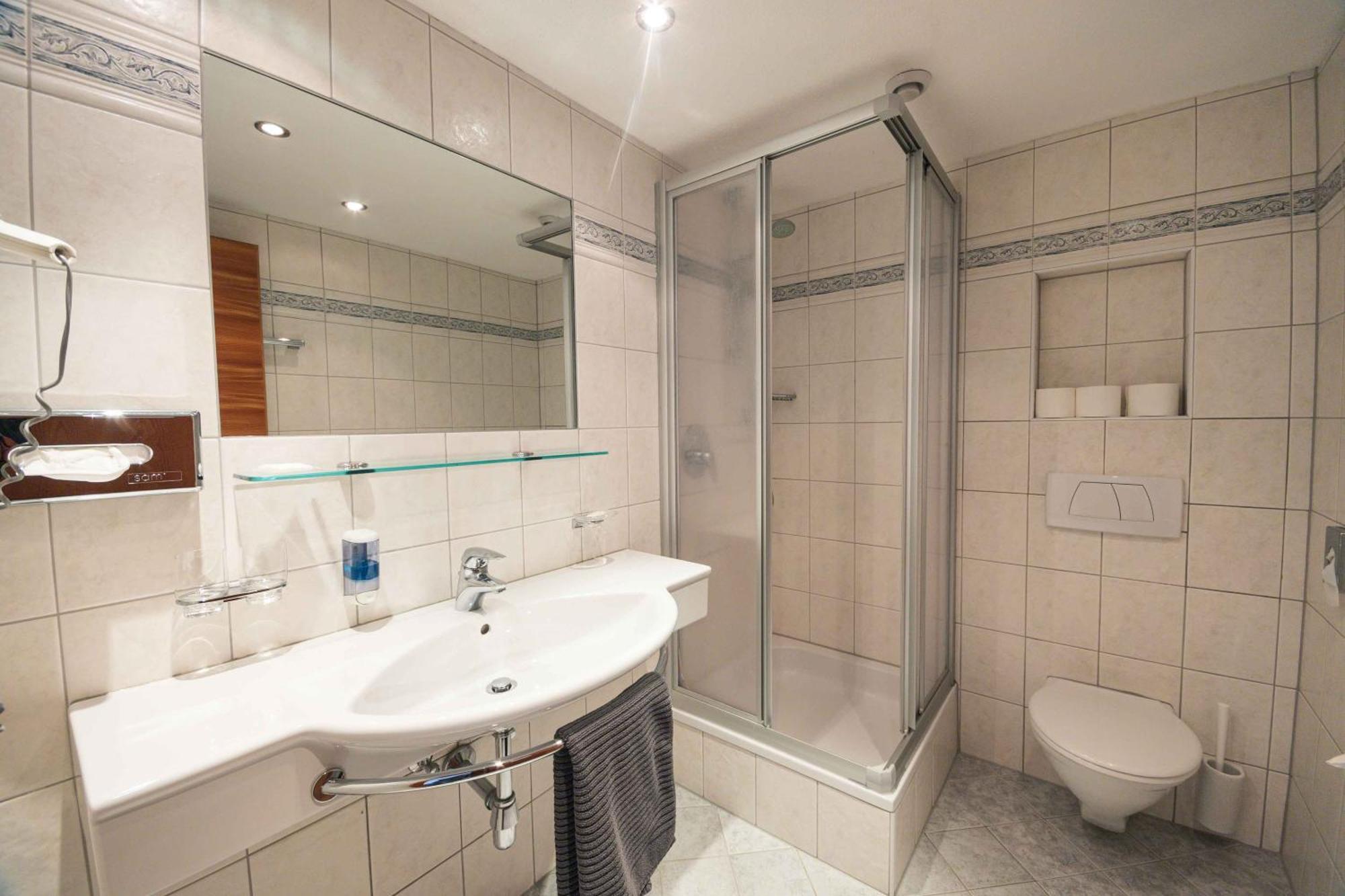 Tirolerhof Hotel Зерфаус Стая снимка